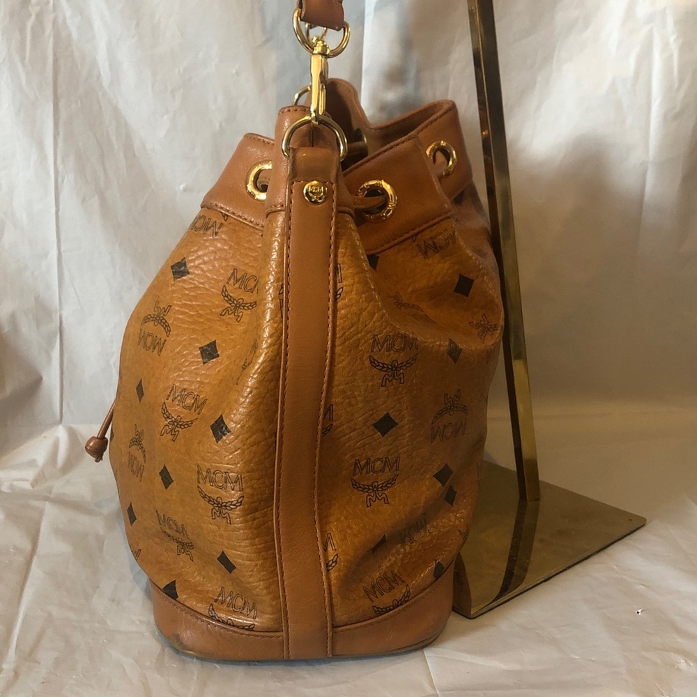 MCM classic signature leather shoulder bag with drawstring & authenticity cards - Picture 6 of 16